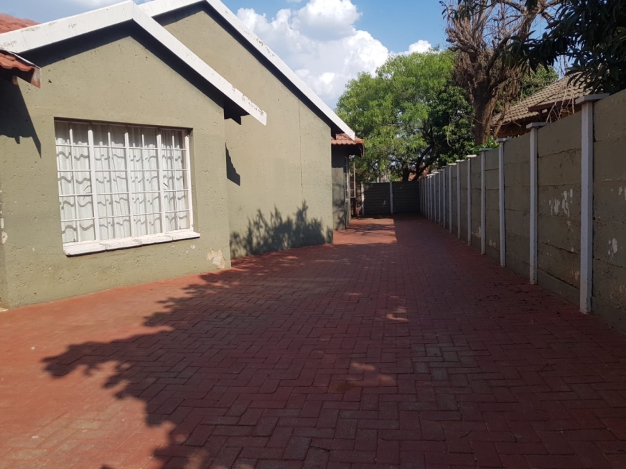 3 Bedroom Property for Sale in Geelhoutpark North West